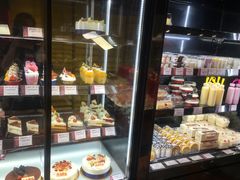 面包甜点陈列柜-苹果花园(龙漕路店)