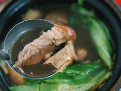 -直落玻璃（瓦煲）肉骨茶