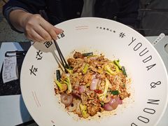 小脸大碗牛蛙干拌面-友达面馆(广州总店)