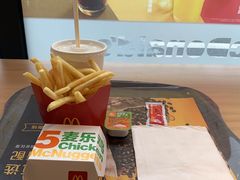 -麦当劳(松江南乐得来速店)