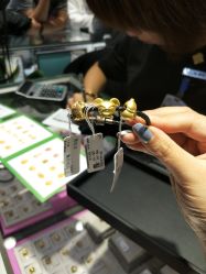 -周生生Chow Sang Sang(新世界店)