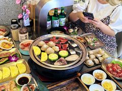 -围炉肉舍•炭烤活鳗•丹东海鲜烤肉(步行街店)