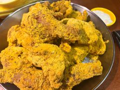 -BHC炸鸡(明洞总店)