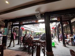 门面-龙抄手(文殊坊店)