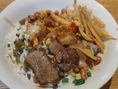 -牛八宝桂林米粉(八里庄店)