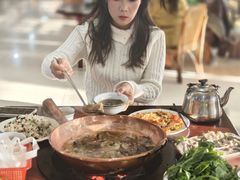 -朝伟清真铜瓢牛肉馆(三十年老·店)