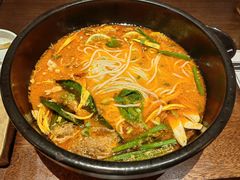 -银米·云南传统过桥米线(双廊黑金冠店)