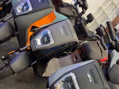 -五羊本田电动上海浦东店
