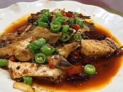 干烧耗儿鱼-洪霞餐馆