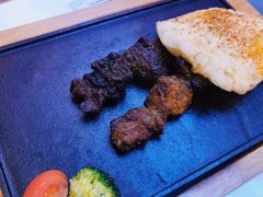 -鸣记脆皮烤鱼·海鲜烤鱼(三八广场店)