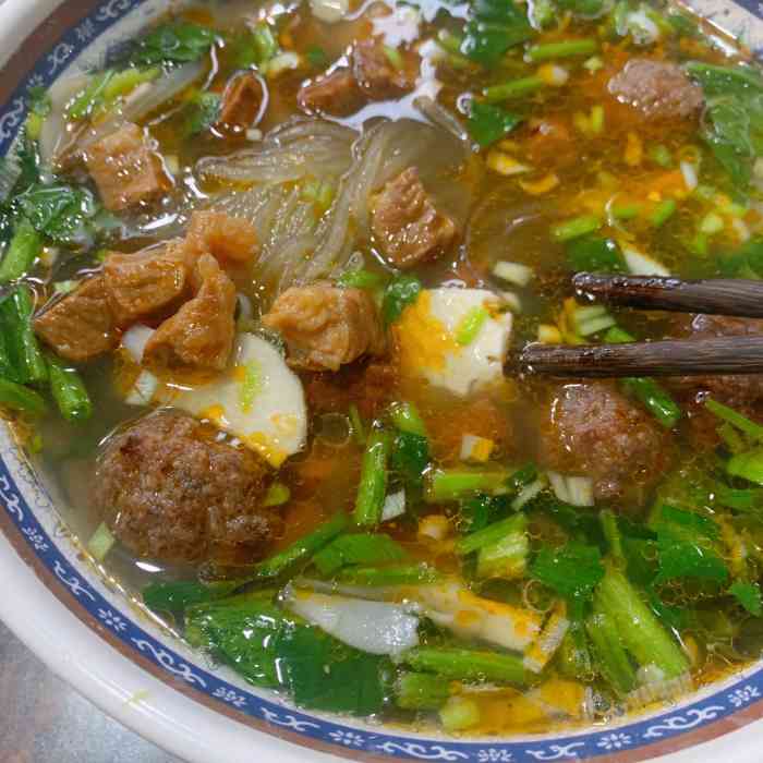 穆和源丸子汤手工面-"第二次来这里吃饭,觉得需要给一条客观的点.