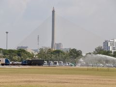 -皇家田广场(อนุสาวรีย์ทหารอาสา)