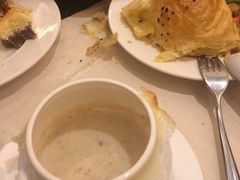 -东方红海鲜百汇(国际大厦店)