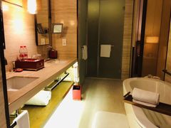-上海衡山路十二号华邑酒店