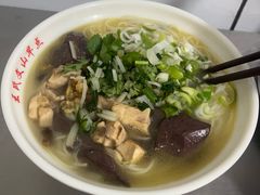 -文山荷鲜居(翠湖店)