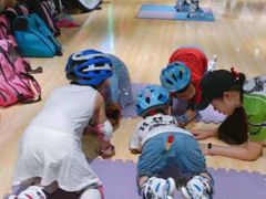 -悦动体能篮球羽毛球网球(三里河店)