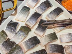 -围炉肉舍•炭烤活鳗•丹东海鲜烤肉(步行街店)