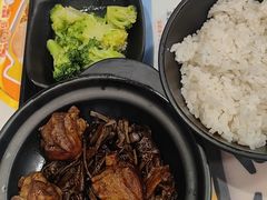 -老娘舅餐厅(黄龙体育中心店)