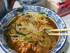 -龙树园麻辣米线