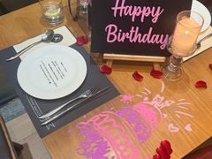 -Mark&Mars Restaurant