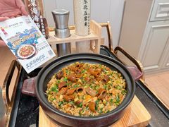 -品海楼·大连海胆锅贴馆(东港店)