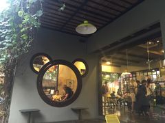 -莓园冰淇淋店
