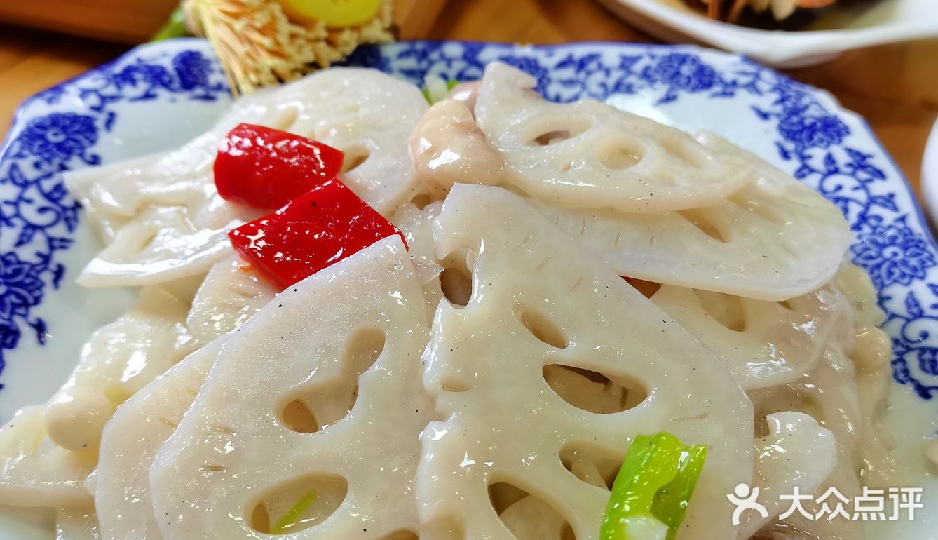 ️环境：是农家乐，更是园林，绿植凝翠