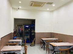 大堂-蓝精灵饺子店
