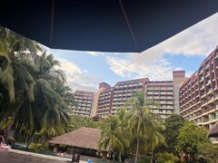 -三亚湾海居铂尔曼度假酒店