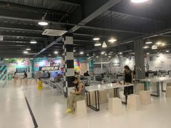 -极限PLAY运动娱乐新世界·团建派对潮玩休闲馆·室内蹦极高空游乐园