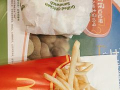 -麦当劳(国家体育场南路店)