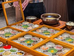 -良米山·云南野生菌过桥米线(上海首店)