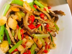 -费大厨辣椒炒肉(万家丽一店)
