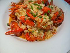 -肥肥虾庄·金牌油焖大虾(沙湖店)