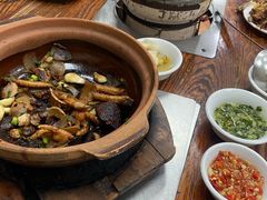 焖鸡煲-广宁炭炉鸡煲·富临门饭店