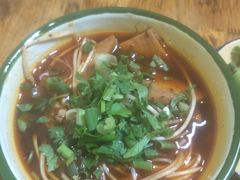 -拈签一笑黄牛肉辣卤串串