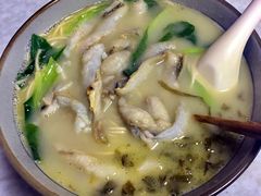 招牌黄鱼面-明呈黄鱼面馆(斜土路店)