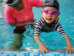 -乐悠游亲子游泳俱乐部