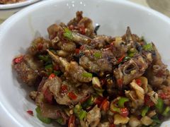 干锅牛蛙-笨罗卜浏阳菜馆(太平街店)