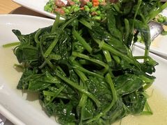 -渝信川菜 · 川味家常菜(财富购物中心店)