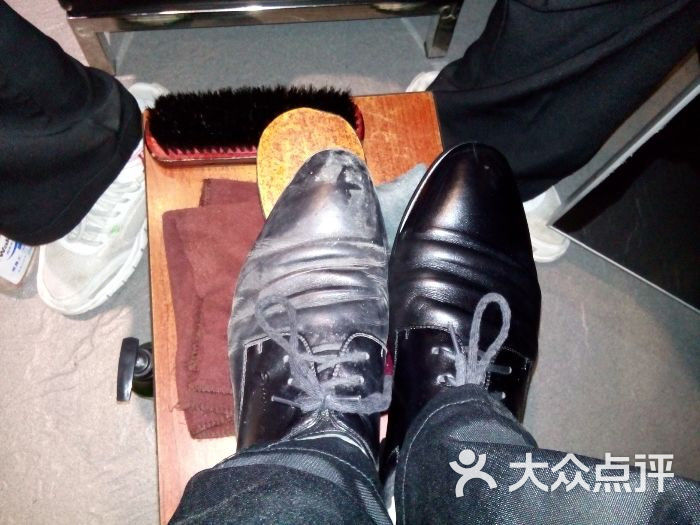 海底捞火锅(北京路店)小彬哥,你的鞋擦得好好,谢谢你!图片 - 第6433张