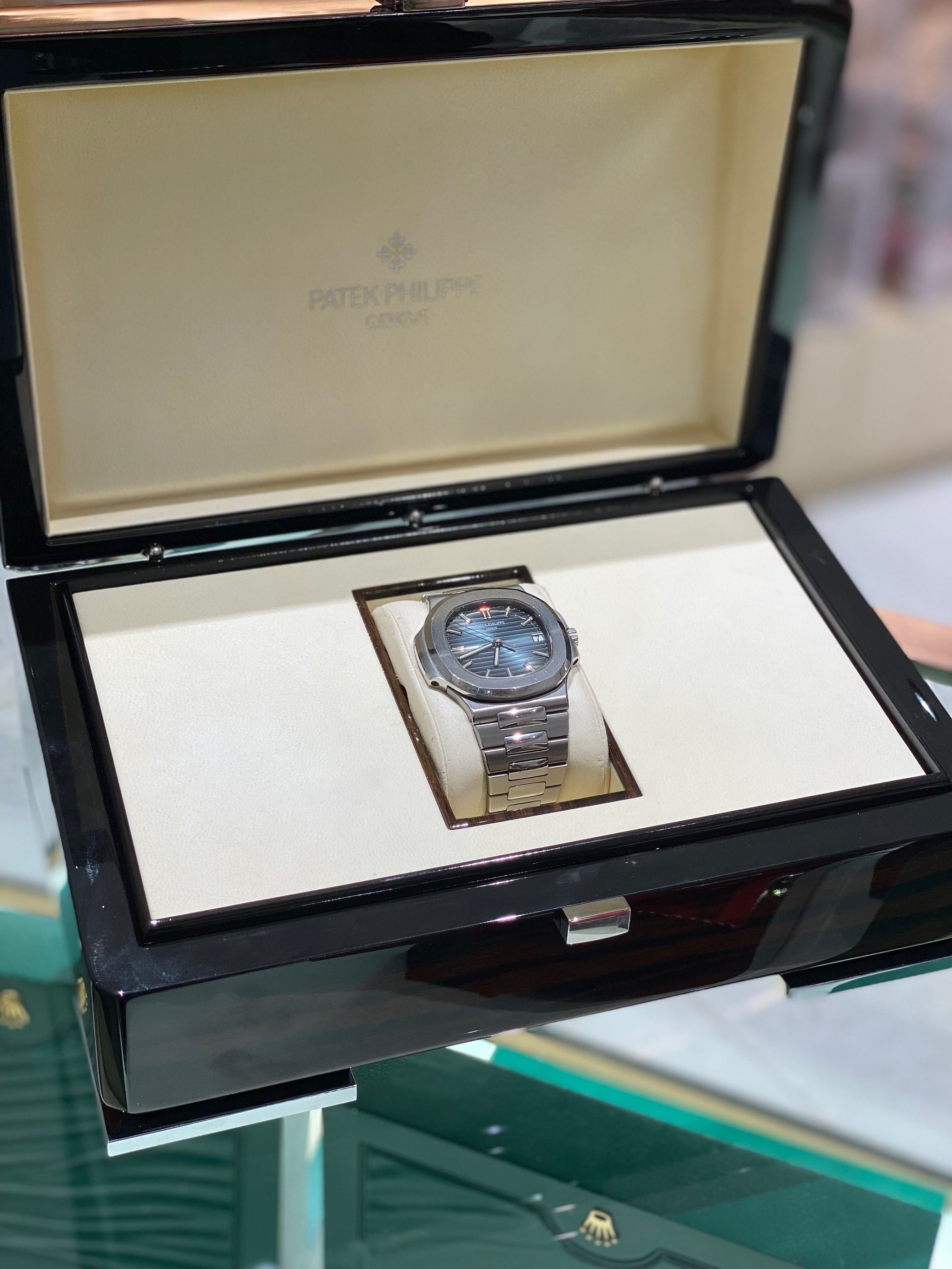 百达翡丽鹦鹉螺