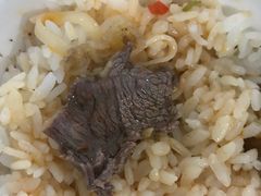 -黄利砖万峰林布依特色酸笋牛肉馆