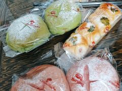 小可爱-顶东面包花园·生日蛋糕(世博店)