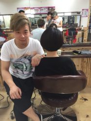 -镁连社·美联社