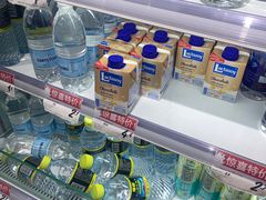 零售区-好特卖HotMaxx(杭州滨江宝龙城店)