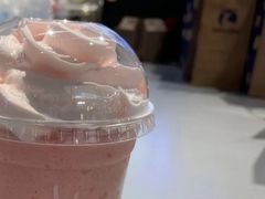 粉荔荔胶原酸奶冻-瑞幸咖啡(太阳百货店)