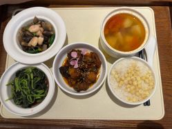 -乐茵敔山湾月子中心(独栋湖景店)
