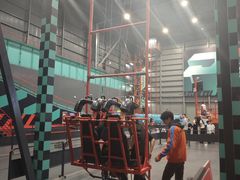 -极限PLAY运动娱乐新世界·团建派对潮玩休闲馆·室内蹦极高空游乐园
