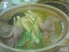 咸猪手土鸡煲-海宁煲农家菜(惠南镇店)